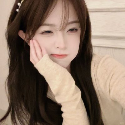 村主任和他的女友